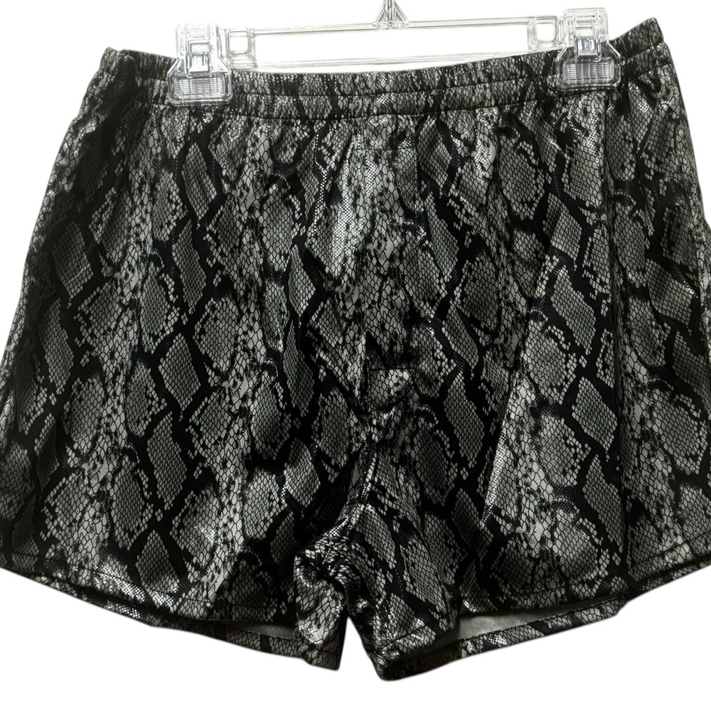 Intimo Snake Pattern Silk Boxers - Picture 2 of 10